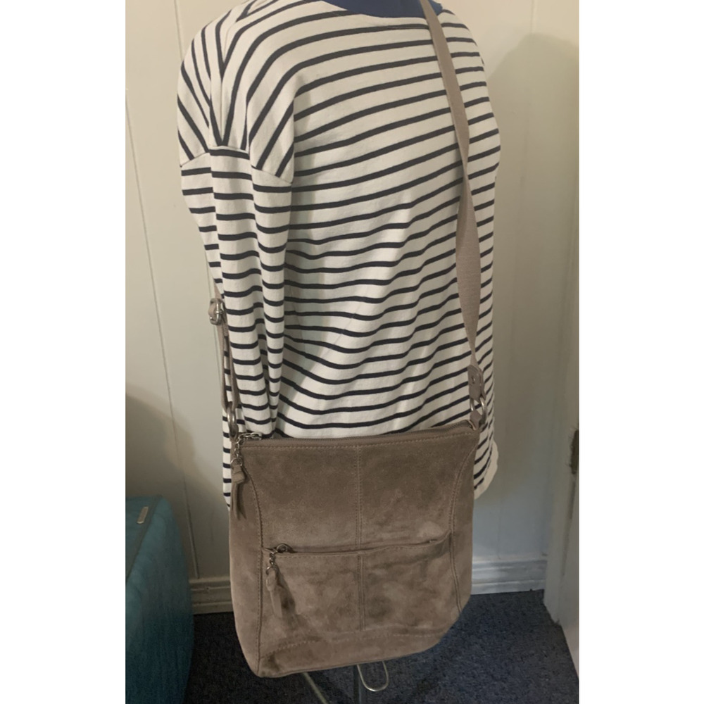 The Sak Lucia Crossbody Mushroom Suede, Adjustable strap, lots of pockets - Picture 2 of 13